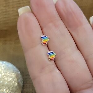 TINY RAINBOW HEART STUD EARRINGS